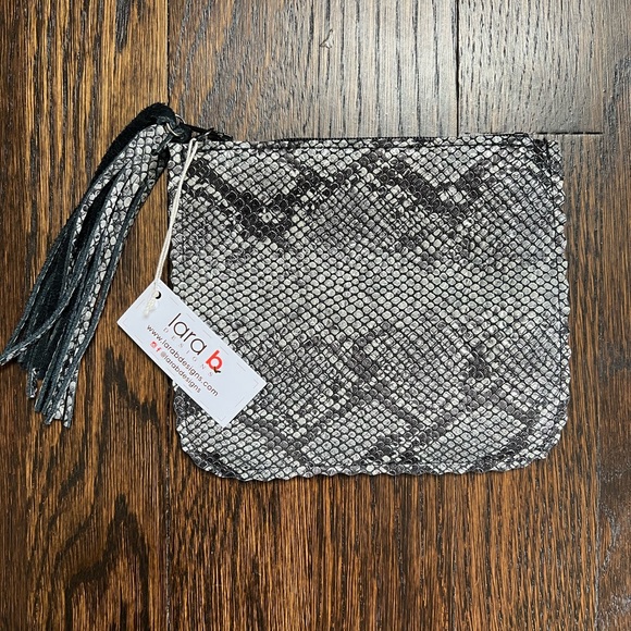 ❤️‍🔥FINAL CHANCE FINAL PRICE❤️‍🔥 Soft leather pouch - Picture 1 of 2